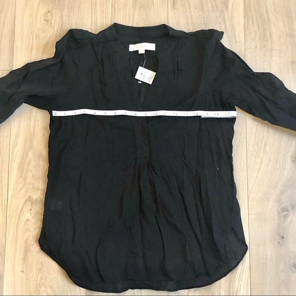 NWT | LOFT | Petite Split Neck Tunic Shirt - Picture 5 of 5